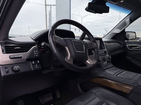 Used 2016 GMC Yukon Denali w/ Open Road Package image 9