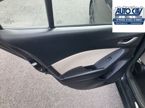 Used 2014 MAZDA MAZDA3 i Sport FWD image 26