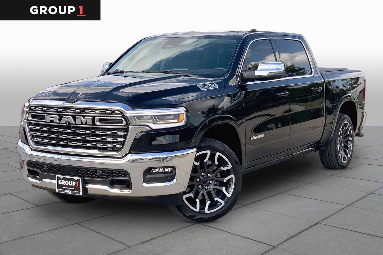 Used 2025 RAM 1500 Limited AWD/4WD image 1