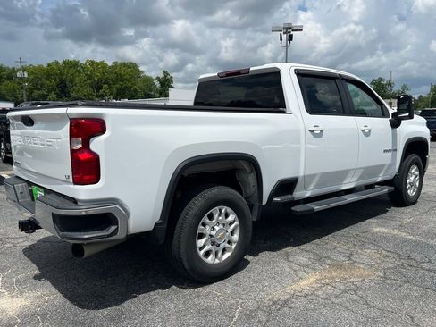 Used 2023 Chevrolet Silverado 2500 LT AWD/4WD image 3