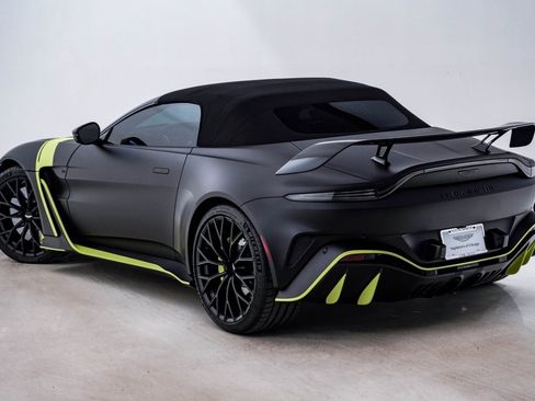 Used 2023 Aston Martin V12 Vantage V12 image 9