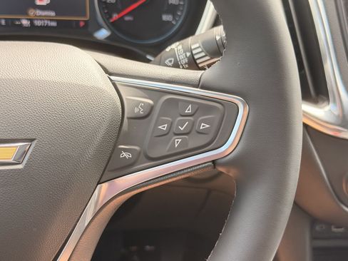 Used 2024 Chevrolet Equinox LT AWD/4WD image 20