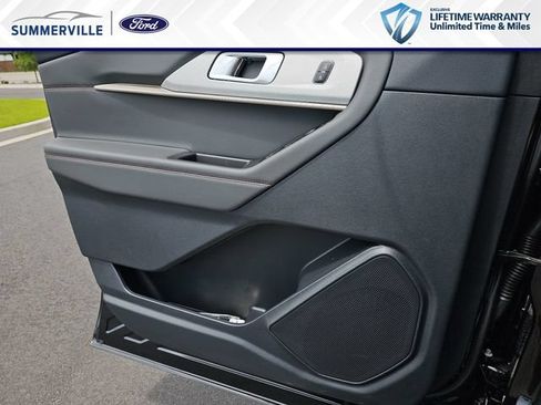 New 2026 Ford Explorer Active RWD image 33