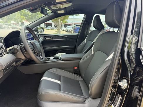 Certified 2025 Toyota Camry SE w/ Convenience Package FWD image 24