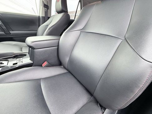 Used 2024 Toyota 4Runner TRD Off-Road Premium image 25