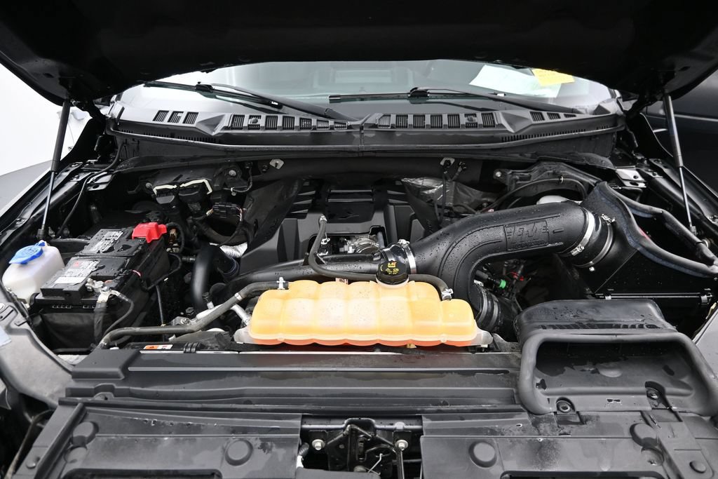 Used 2017 Ford F150 XLT w/ Equipment Group 302A Luxury AWD/4WD image 16