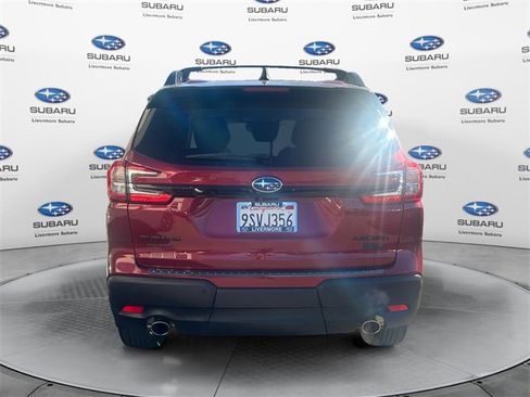 Used 2025 Subaru Ascent Onyx Edition image 5