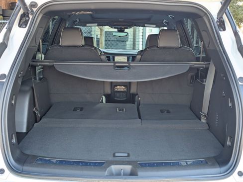 Used 2024 Buick Enclave Avenir w/ Avenir Technology Package FWD image 25