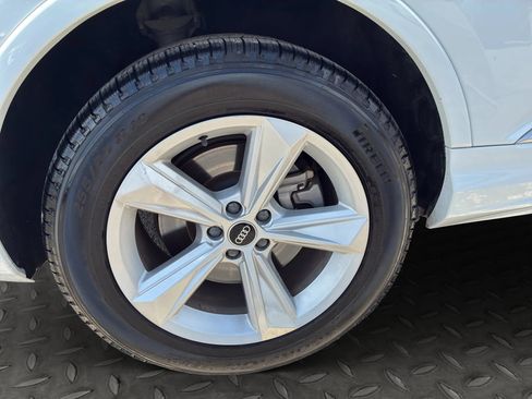 Used 2021 Audi Q7 3.0T Premium AWD/4WD image 24