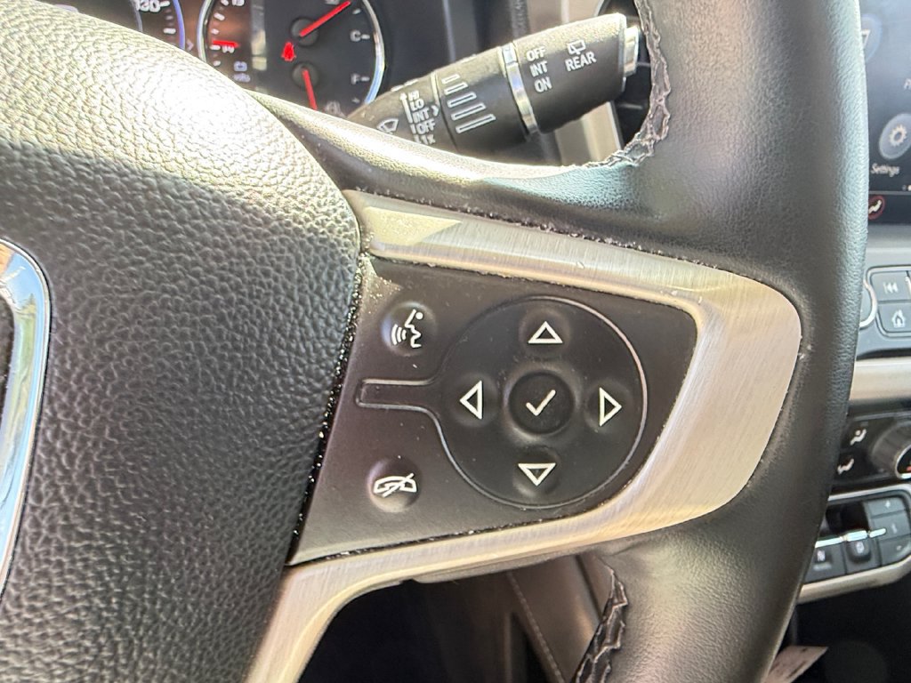 Used 2023 GMC Acadia Denali w/ Denali Technology Package AWD/4WD image 16
