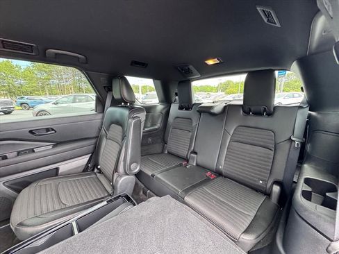 Used 2025 Nissan Pathfinder Rock Creek AWD/4WD image 13