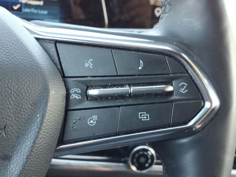 Used 2025 Chevrolet Equinox LT FWD image 26