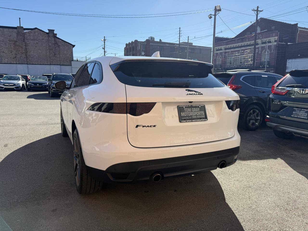 Used 2017 Jaguar F-PACE Premium AWD/4WD image 4