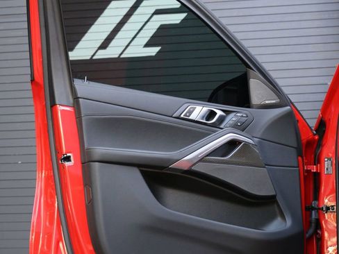 Used 2024 BMW X6 M Competition image 19