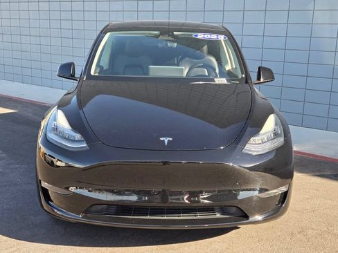 Used 2023 Tesla Model Y Long Range AWD/4WD image 8
