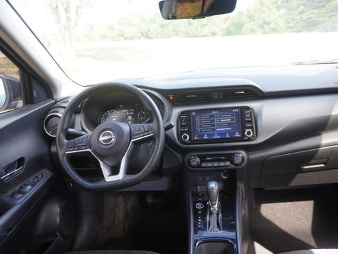 Used 2022 Nissan Kicks SV w/ Interior Electronics Package FWD image 23