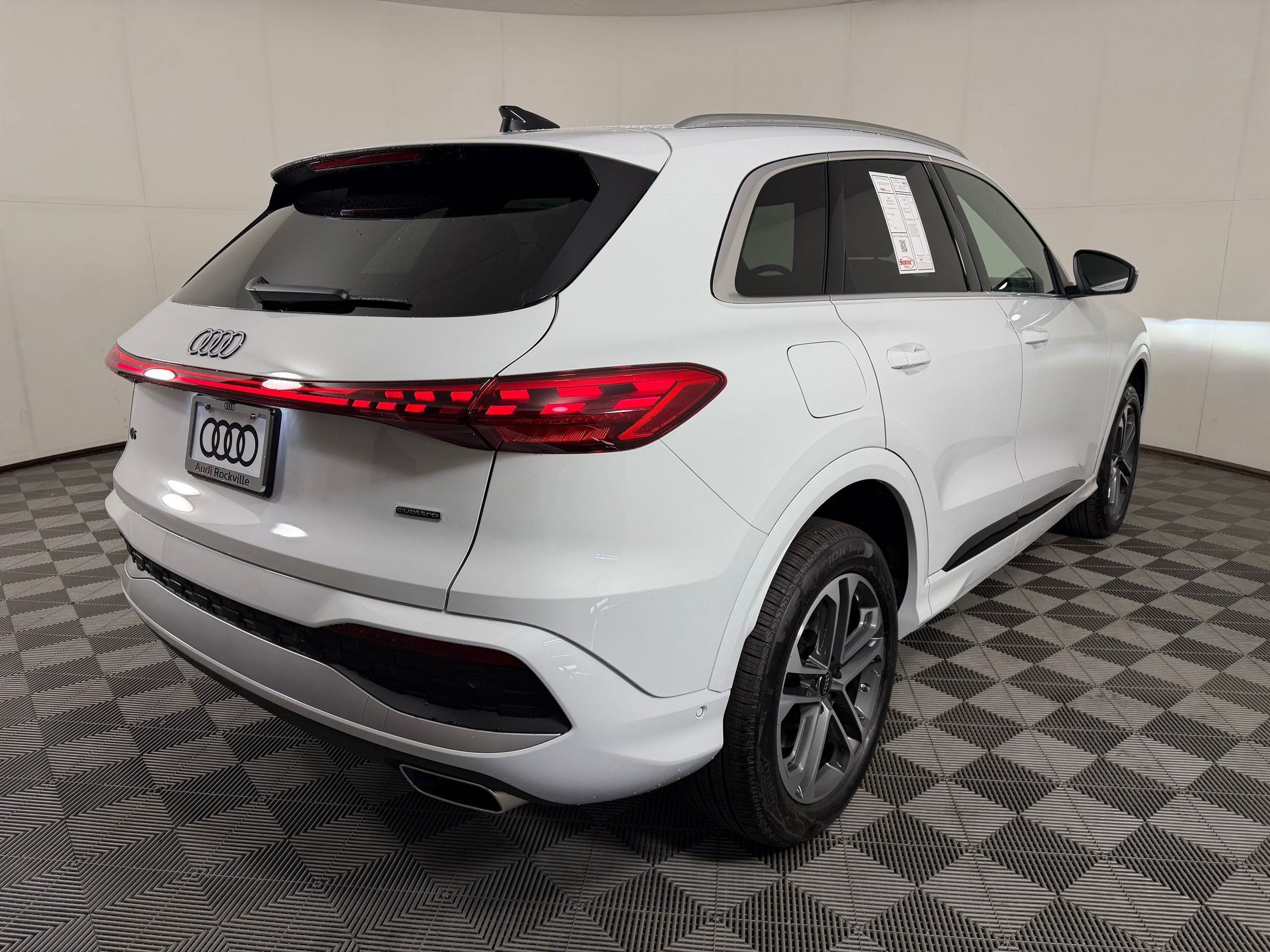 New 2026 Audi Q5 Premium AWD/4WD image 9