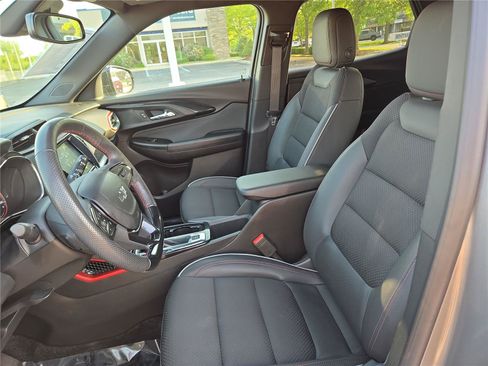 Used 2023 Chevrolet TrailBlazer RS w/ Convenience Package AWD/4WD image 19