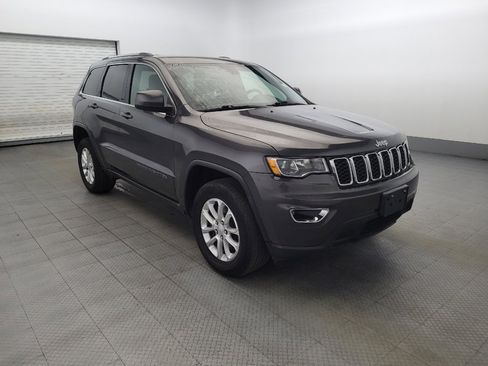 Used 2021 Jeep Grand Cherokee Laredo image 13