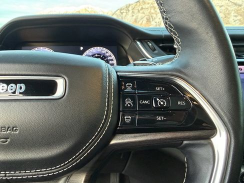 Used 2022 Jeep Grand Cherokee L Overland image 27