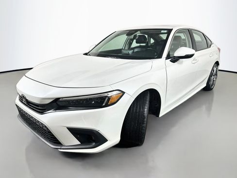 Used 2023 Honda Civic Touring image 3