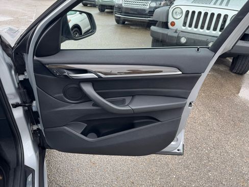 Used 2016 BMW X1 xDrive28i image 17