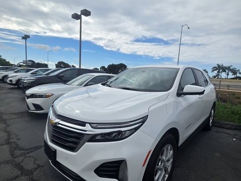 Certified 2023 Chevrolet Equinox LT image 1