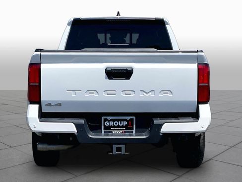 Certified 2024 Toyota Tacoma SR5 w/ SR5 Upgrade Package AWD/4WD image 4