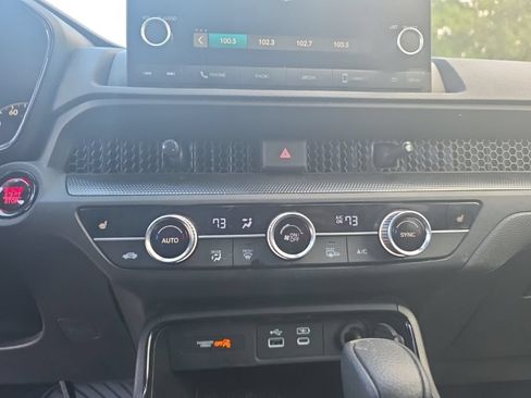 Certified 2024 Honda CR-V EX image 17
