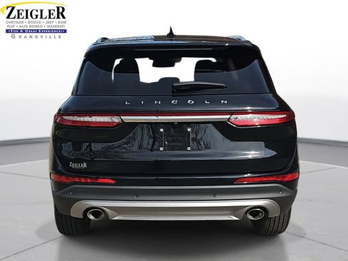 Used 2023 Lincoln Corsair Reserve image 6