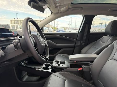 Used 2025 Ford Mustang Mach-E Premium AWD/4WD image 23