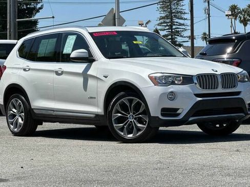 Used 2016 BMW X3 xDrive28i AWD/4WD image 2