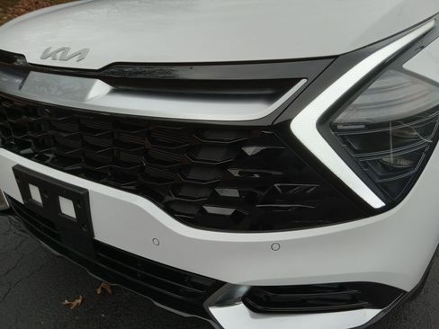 Used 2025 Kia Sportage SX image 7