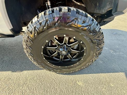 Used 2017 Ford F350 Platinum w/ Platinum Ultimate Package AWD/4WD image 24