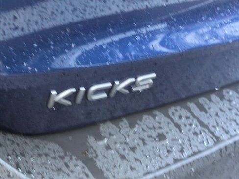 New 2025 Nissan Kicks SR image 10
