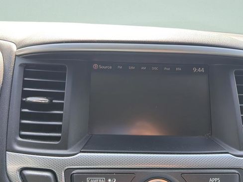 Used 2017 Nissan Pathfinder SL AWD/4WD image 15