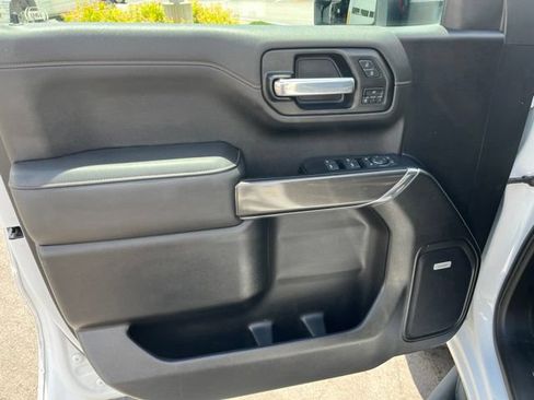 Used 2021 GMC Sierra 1500 AT4 w/ Technology Package AWD/4WD image 16