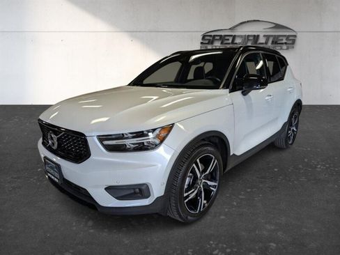 Used 2019 Volvo XC40 T5 R-Design AWD/4WD image 5
