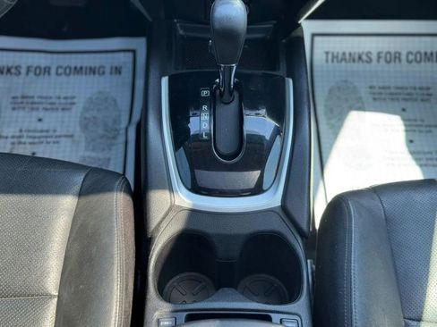 Used 2014 Nissan Rogue SL w/ SL Premium Package AWD/4WD image 24