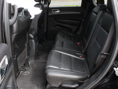 Used 2020 Jeep Grand Cherokee Limited w/ Luxury Group II AWD/4WD image 19