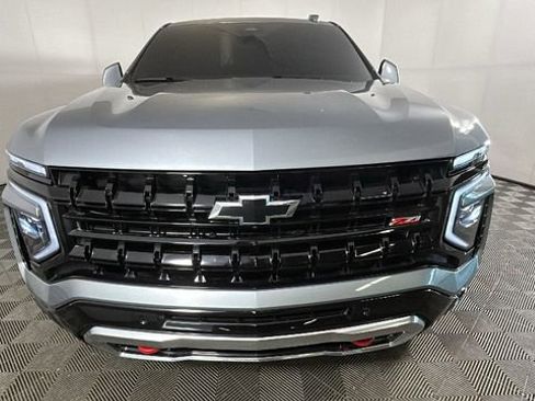 Used 2025 Chevrolet Tahoe Z71 w/ Comfort Package AWD/4WD image 8