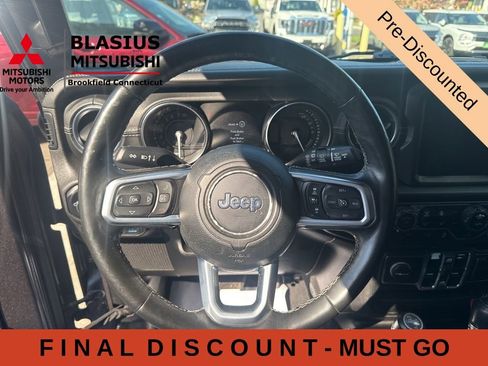 Used 2021 Jeep Wrangler Unlimited Sahara w/ Cold Weather Group AWD/4WD image 24