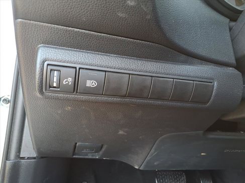 Used 2024 Toyota Corolla LE FWD image 17