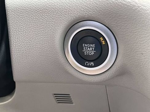 Used 2023 Chrysler Voyager LX FWD image 32