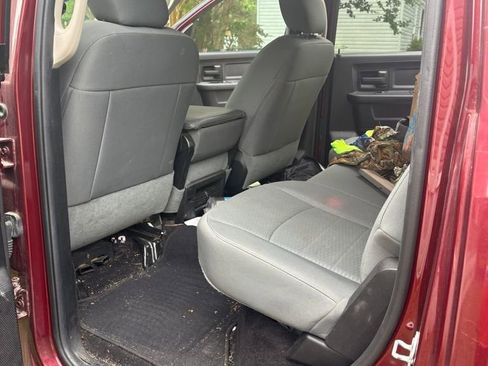 Used 2016 RAM 3500 Tradesman w/ Chrome Appearance Group RWD image 8