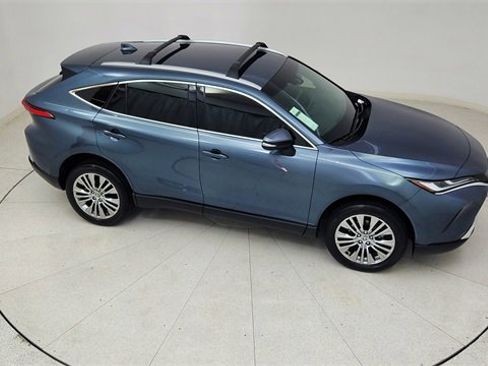 Used 2023 Toyota Venza Limited image 76