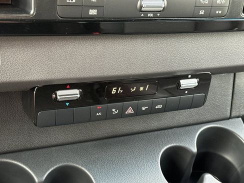 Used 2026 Mercedes-Benz Sprinter 2500 image 21
