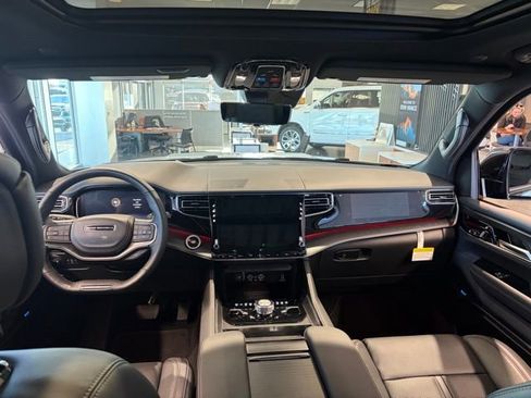 New 2026 Jeep Grand Wagoneer L Summit image 10