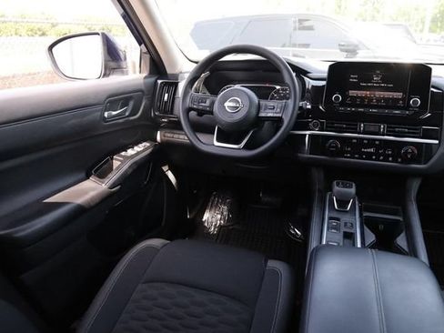 Certified 2022 Nissan Pathfinder S FWD image 21