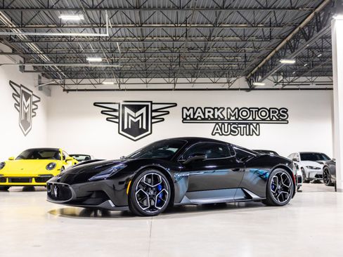 Used 2022 Maserati MC20 Coupe image 1